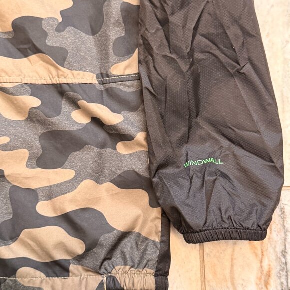 The North Face Kids Toddler size 5 black/green Windwall camo waterproof jacket - Picture 4 of 6